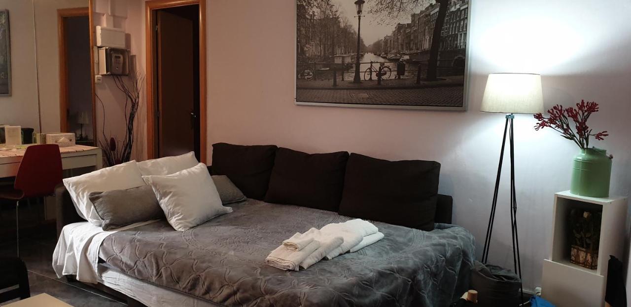 Subway Station Apartment Near Camp Nou Οσπιταλέτ ντε Λιοβρεγάτ Εξωτερικό φωτογραφία