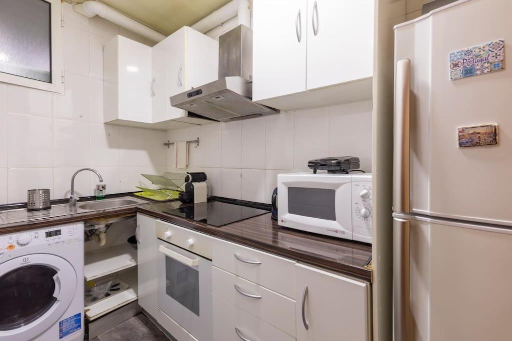 Subway Station Apartment Near Camp Nou Οσπιταλέτ ντε Λιοβρεγάτ Εξωτερικό φωτογραφία