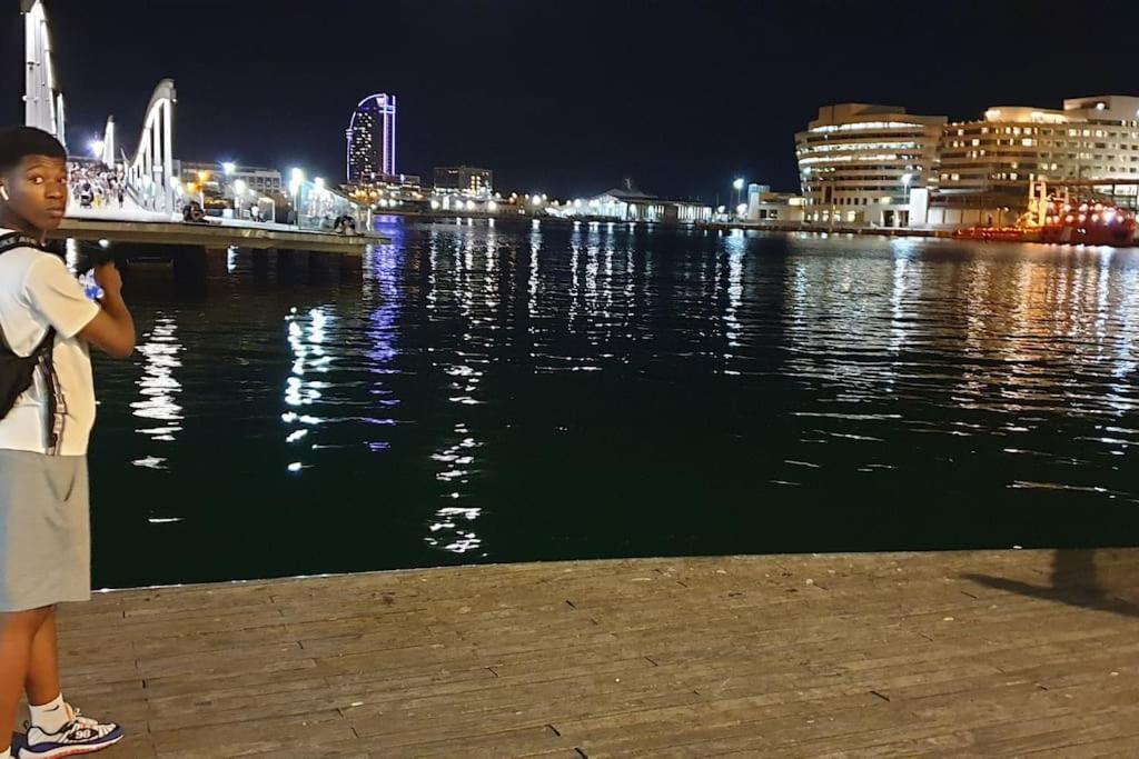 Subway Station Apartment Near Camp Nou Οσπιταλέτ ντε Λιοβρεγάτ Εξωτερικό φωτογραφία